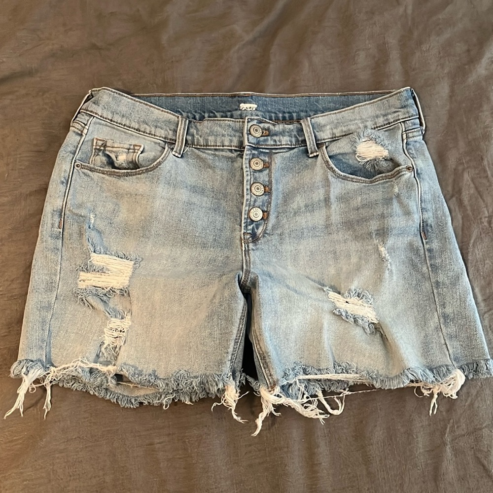 Old navy women’s denim jean short size 12 button fly